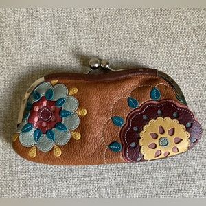 Leather Fossil coin purse with clasp